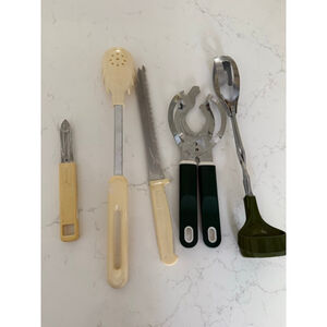 Vintage Kitchen Utensil Lot – Kamenstein Peeler, Bonny Pasta Spoon & More